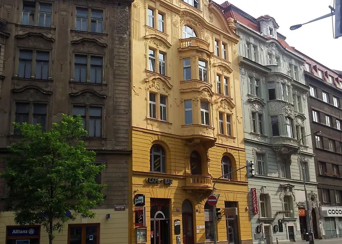 Hostel One Míru Praga